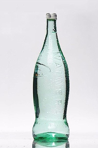 矿泉水玻璃瓶